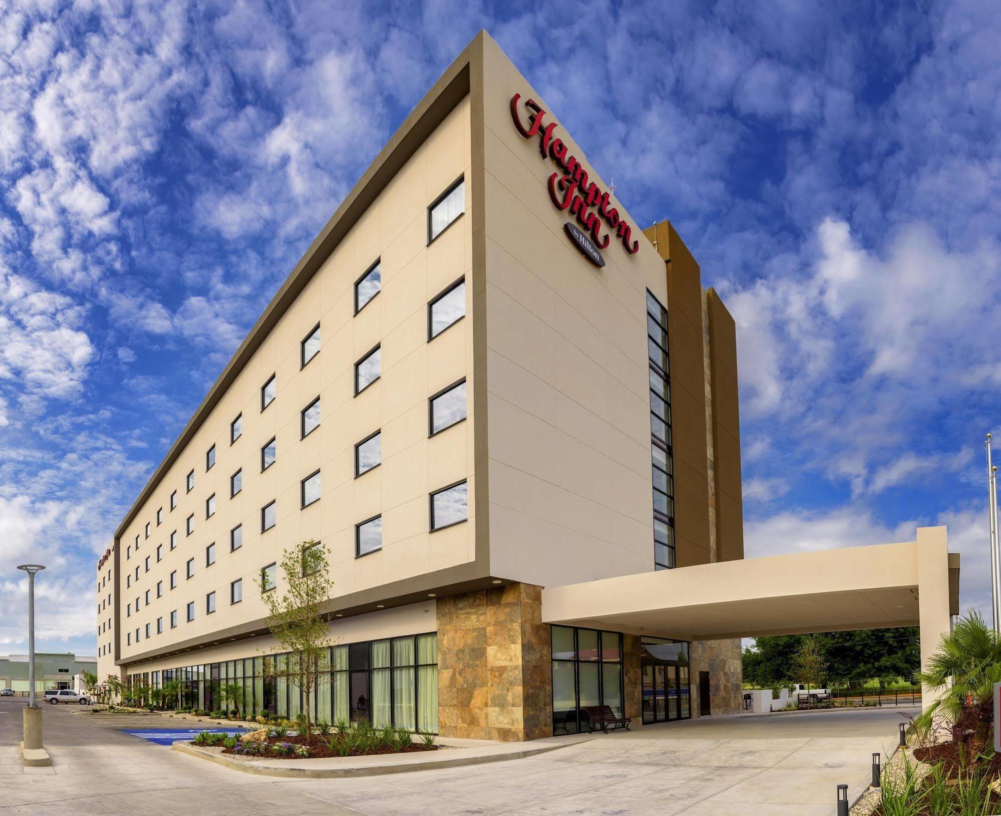 Hampton Inn By Hilton Hermosillo Exteriör bild